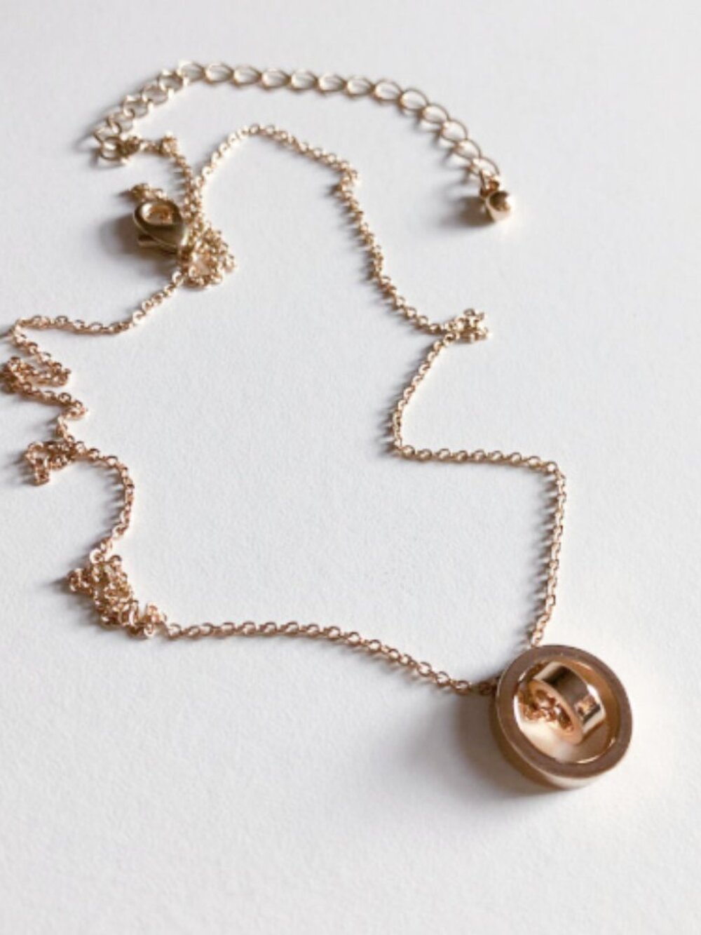 Modcloth Gold Interlocked Circle Pendant Fashion Necklace
